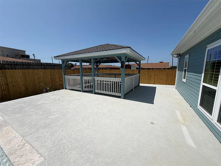 5525 Swan Dr — Photo 36