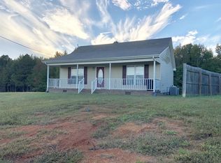 12 Boone Dr, Fayetteville, TN 37334