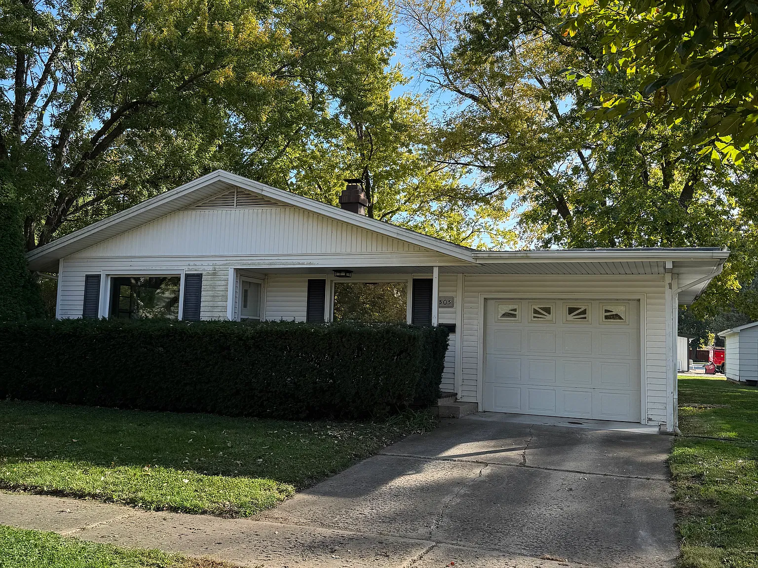 3 bed, 1250 sqft, $1,400 — Photo 1