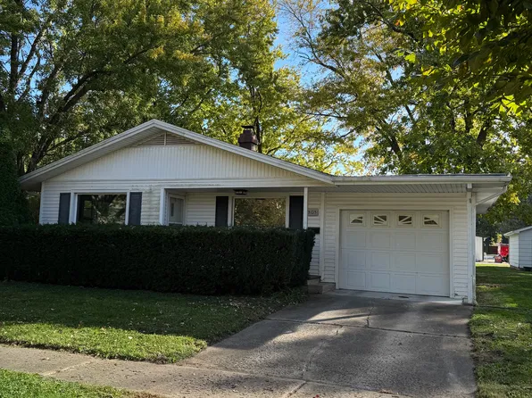505 W Elm St #1, Fairbury, IL 61739