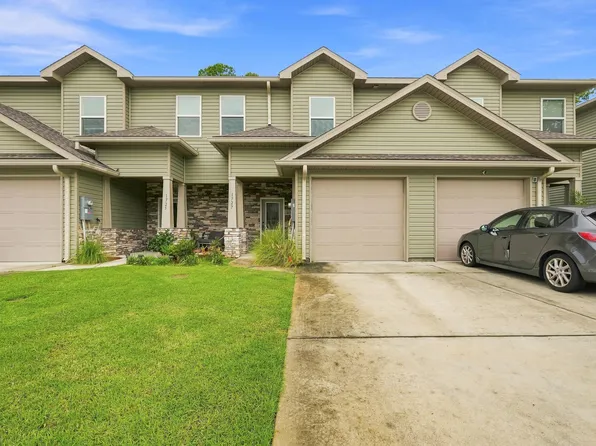 1727 Sound Haven Ct, Navarre, FL 32566