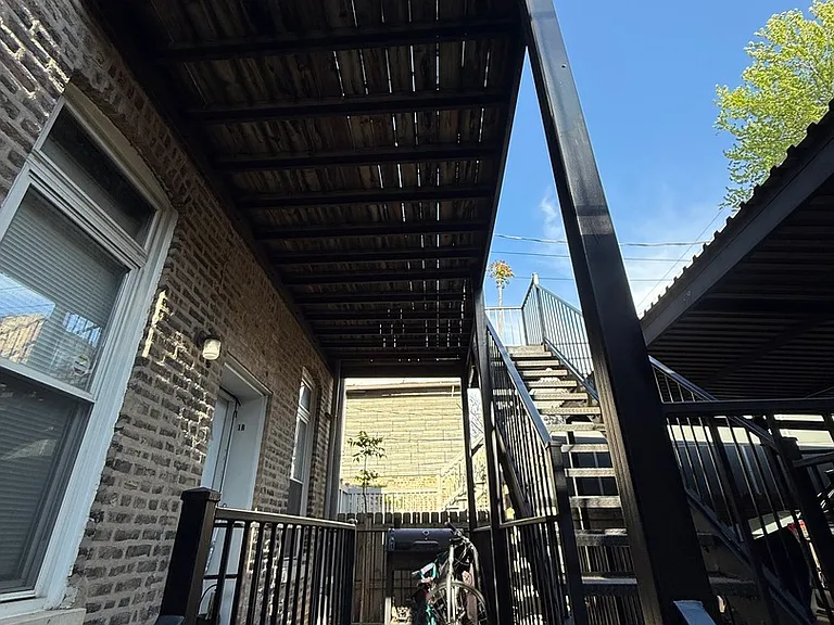 1463 W Huron St #1R — Photo 13