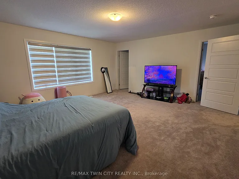 90 Stauffer Rd — Photo 23