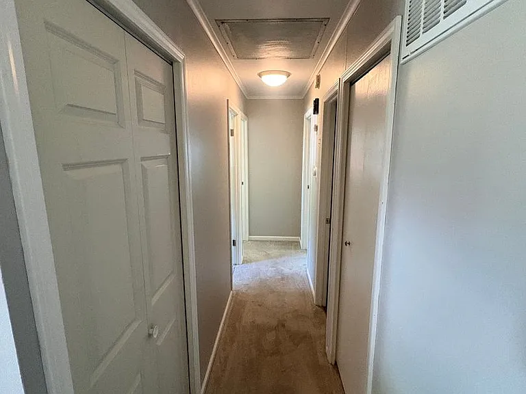 5706 N Graceland Dr — Photo 10