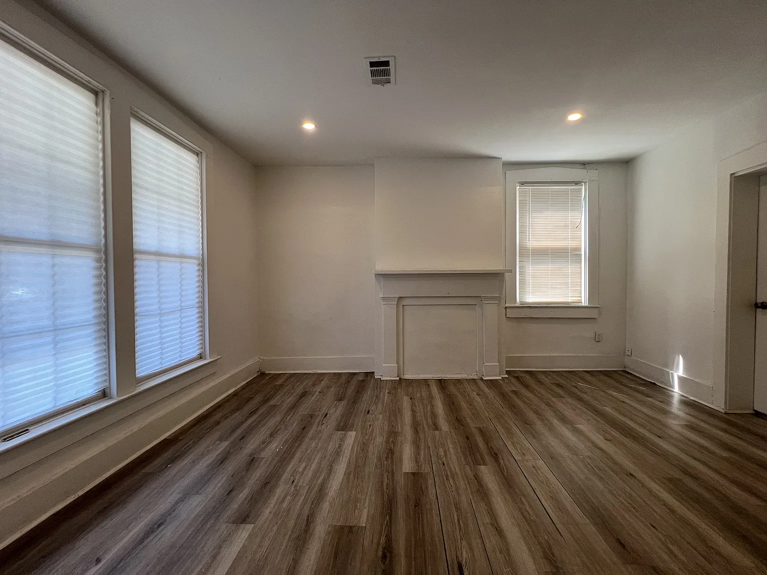 5 bed, 1811 sqft, $1,500 — Photo 4