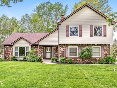 1106 Fox Trail Dr W, New Palestine, IN, 46163