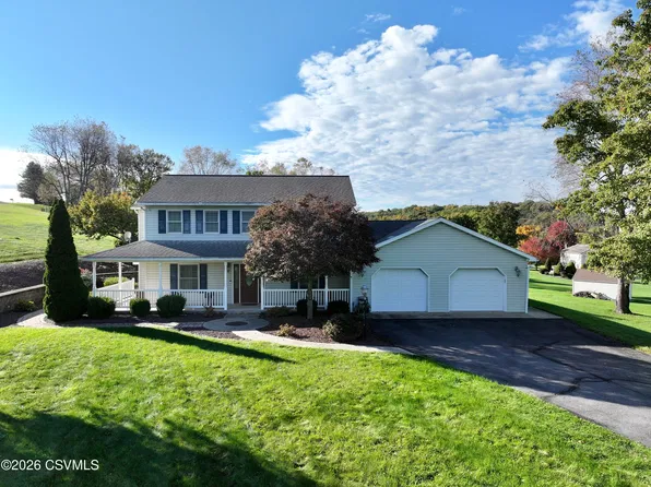 40 Ridgewood Dr, Milton, PA 17847