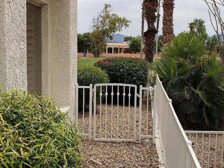 420 Acoma Blvd S #72 — Photo 23