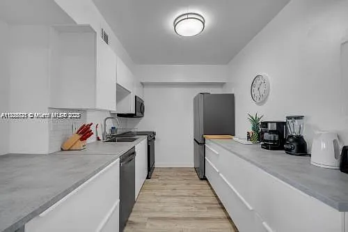 1950 S Ocean Dr #6K — Photo 11