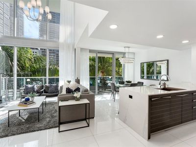 200 Biscayne Boulevard Way APT 303, Miami, FL, 33131
