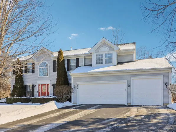 645 Northwind Ln, Lake Villa, IL 60046