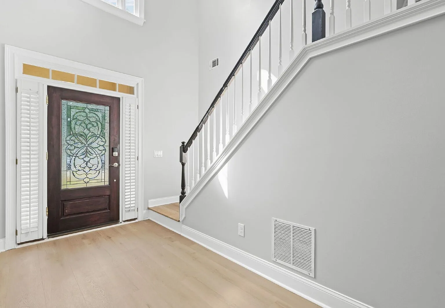 3 bed, 2.5 bath, 2331 sqft, $3,500 — Photo 4