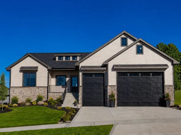 5766 Arbor Springs Dr, Pleasant Hill, IA 50327
