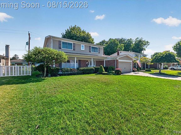 3rd image of 11318 Masonic Blvd