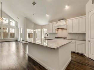 8233 Lindsay Gdns, The Colony, TX 75056