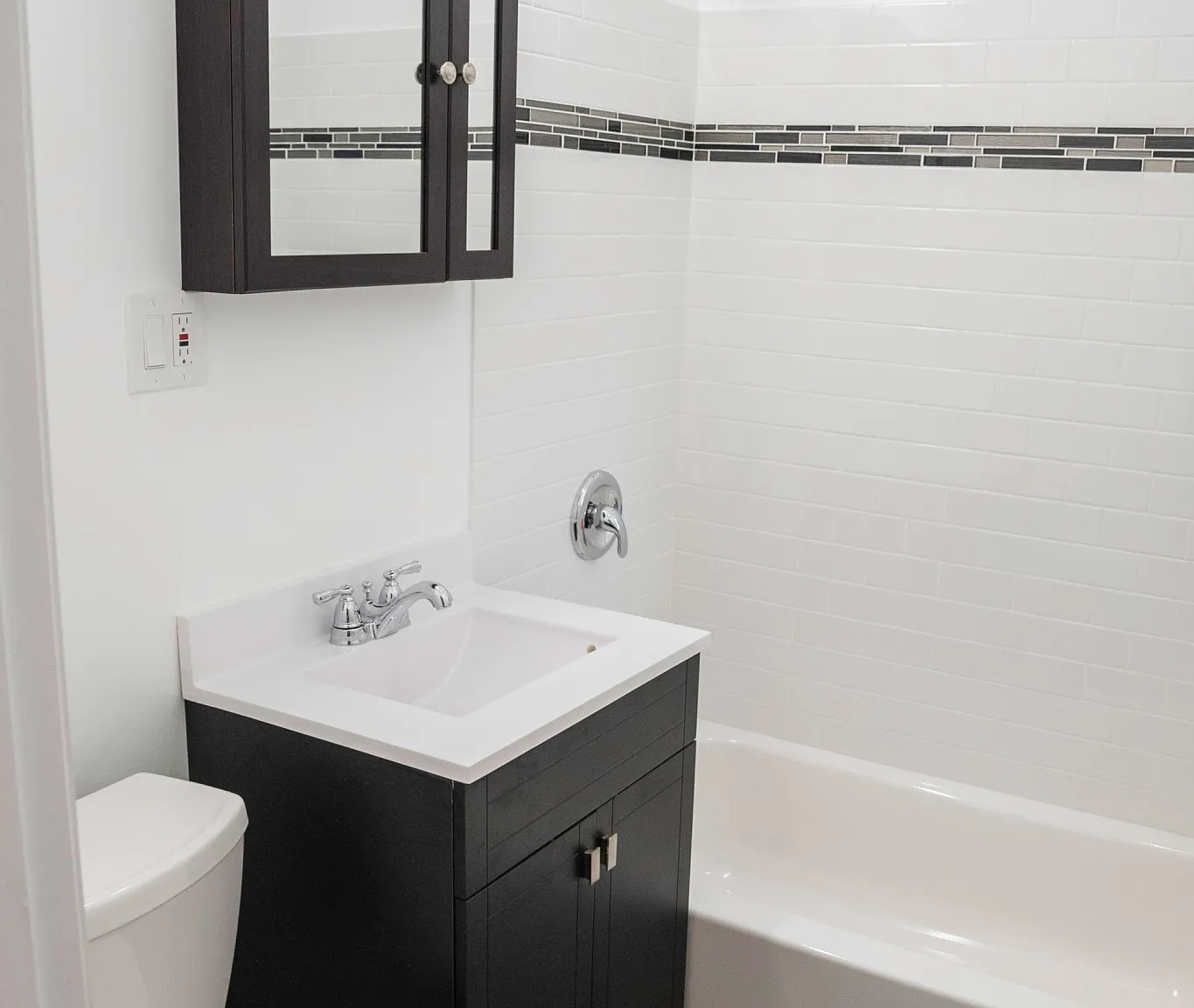 1 bed, 700 sqft, $2,395 — Photo 3