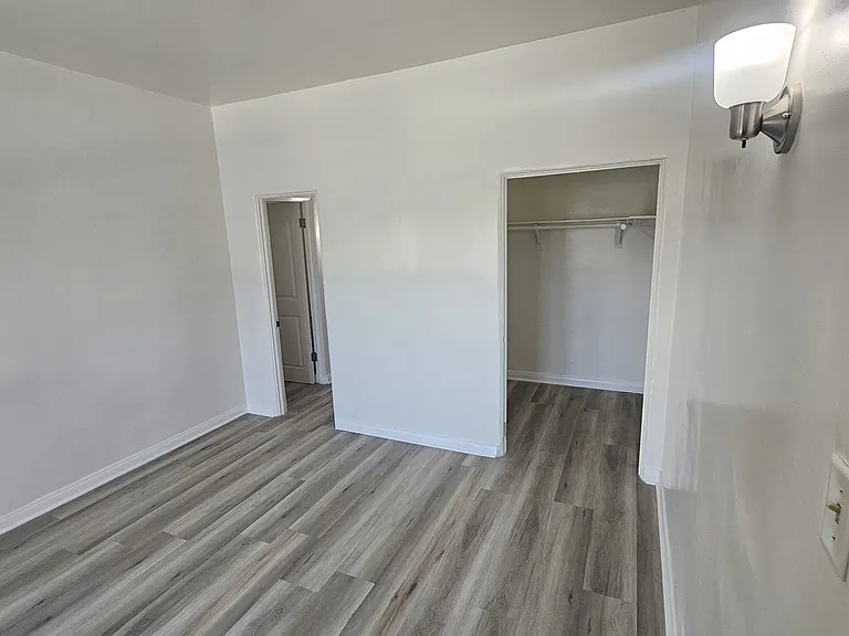1750 S Longwood Ave #9 — Photo 6