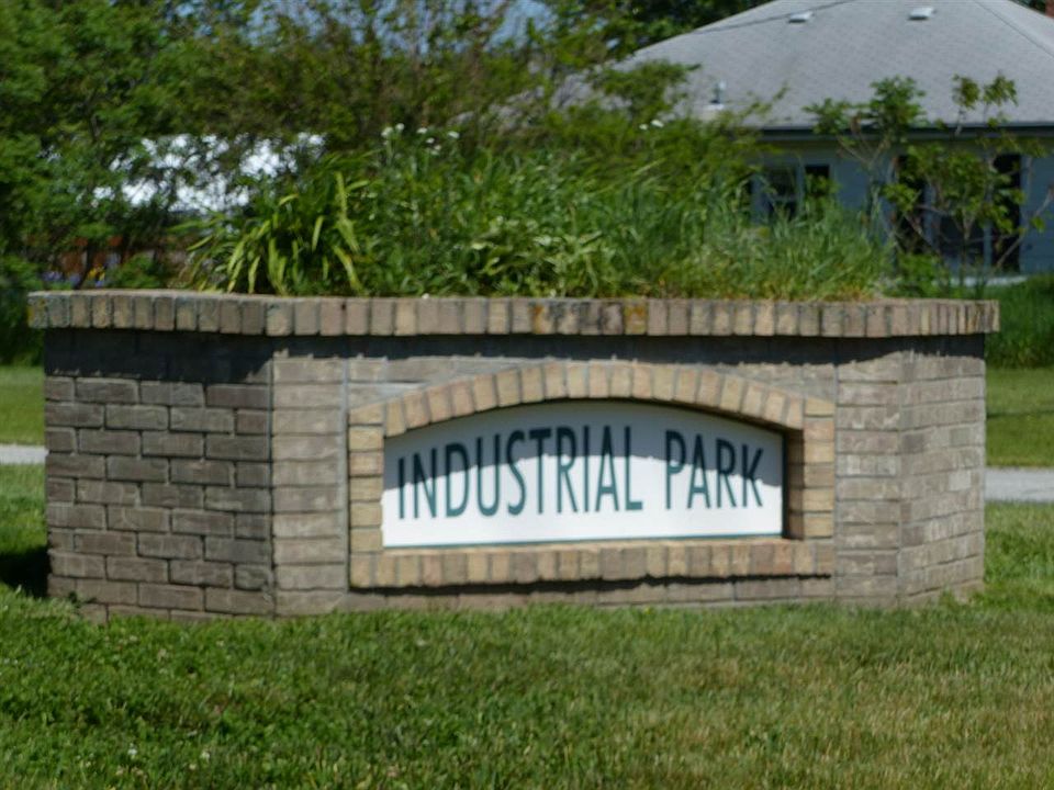 2nd image of 855 Industrial Pkwy