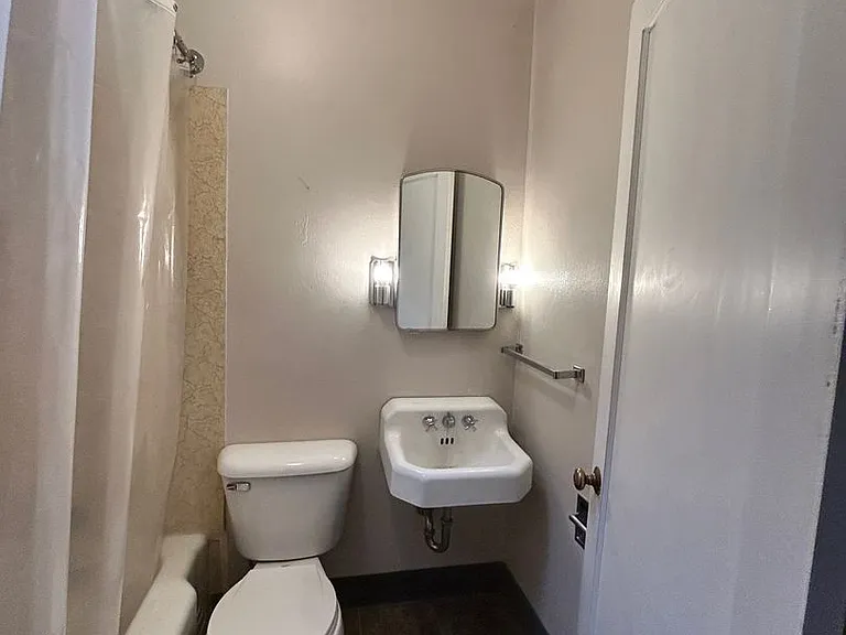 132 W. Main Street — Photo 10