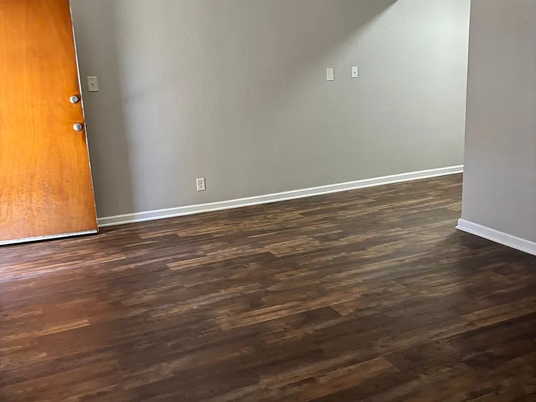 7348-7352 Neo St — Photo 4