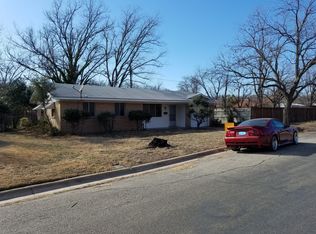 1907 9th St, Brownwood, TX 76801