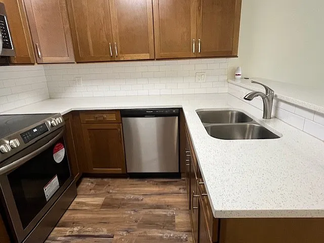 Bloomingdale Villas Ct — Photo 19