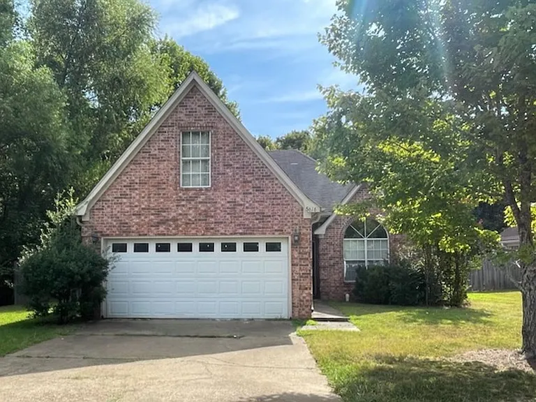 5616 Corvin Ln — Photo 1