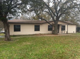 1835 Smokehouse Rd, Granbury, TX 76049