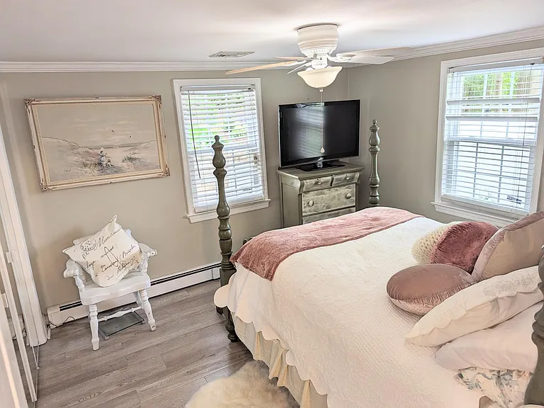530 Shirley Ave — Photo 20