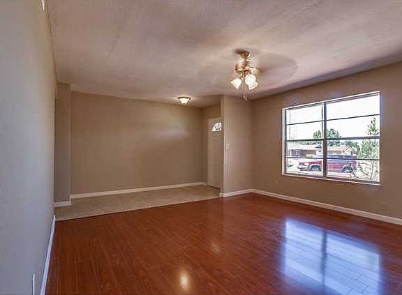 5th image of 1554 Dale Douglas Dr