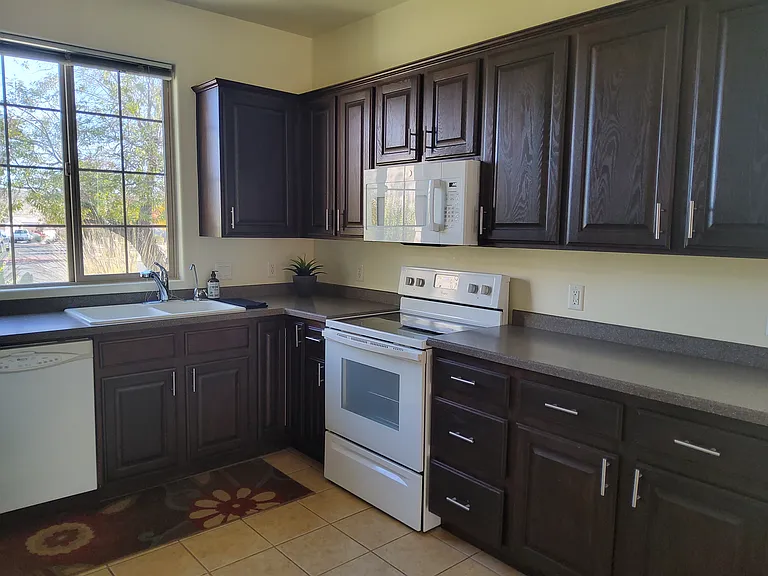 1263 N Spring Valley Dr — Photo 9