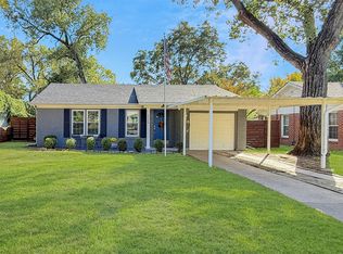 5709 N Schilder Dr, River Oaks, TX 76114