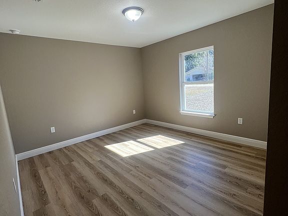 5th image of 3481 SE 137th St