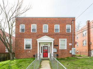 3209 Buena Vista Ter SE, Washington, DC