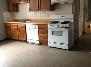 216 Pleasant St #1R, Providence, RI 02906