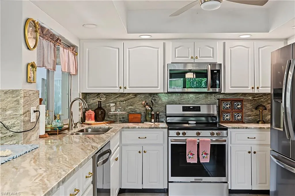 2 bed, 2.0 bath, 1684 sqft, $2,700 — Photo 4