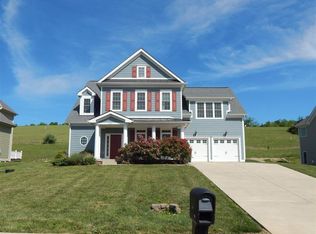 233 Windsor Dr, Fishersville, VA 22939