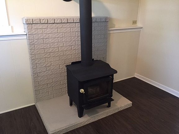 4th image of 33235 N Valley View Dr
