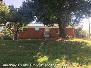 415 Ashburn St, Graham, NC 27253