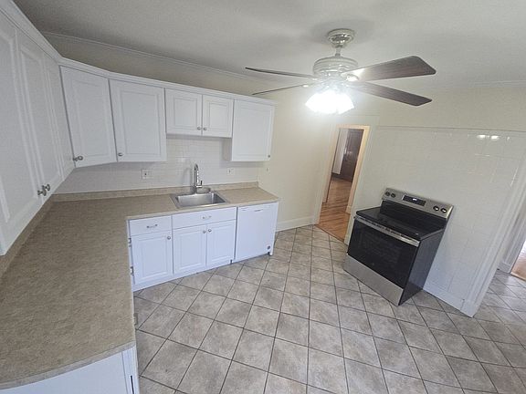 5th image of 162 Beech St #2