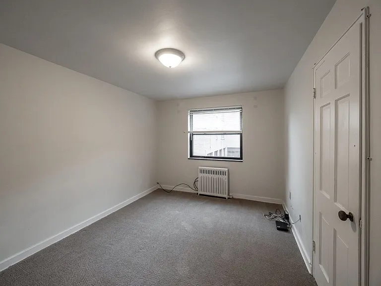 5540 5th Ave — Photo 8