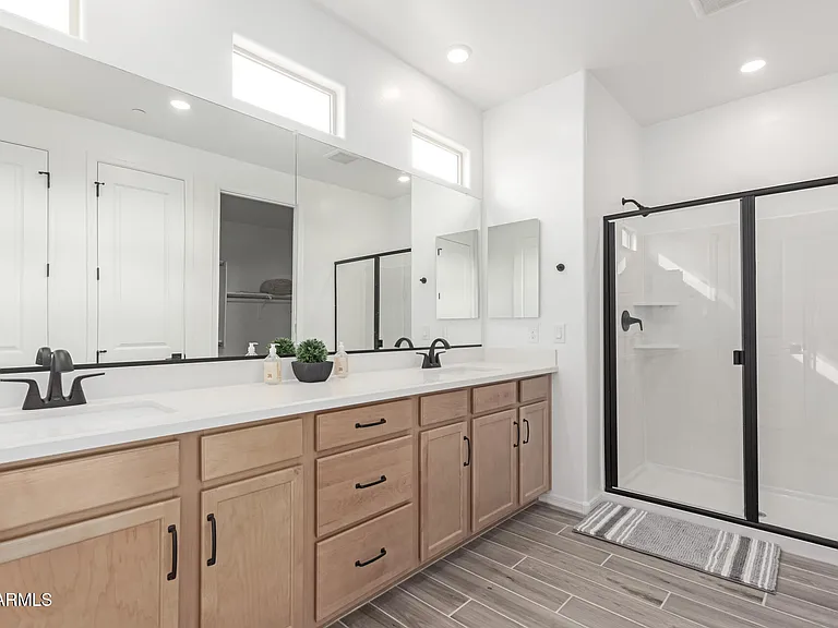 21283 W Edgemont Ave — Photo 23