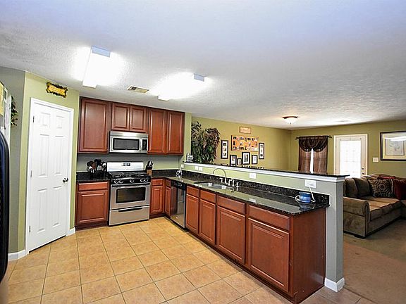 5th image of 4211 Monticello Terrace Ln