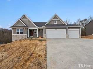 5940 Valley Point Dr SE, Caledonia, MI