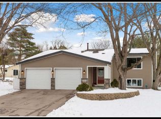 10814 Hyland Ter, Eden Prairie, MN 55344