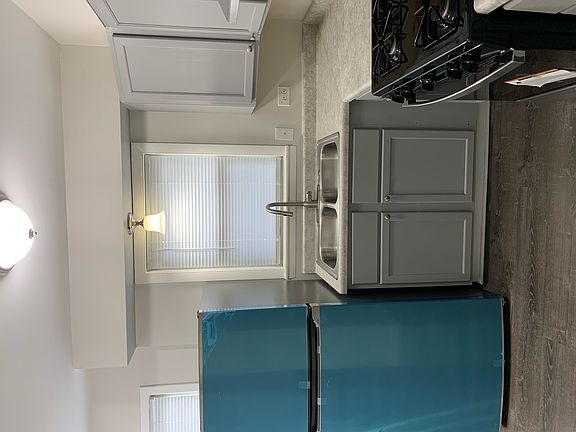 4th image of 12746 Winchester Ave APT 2S