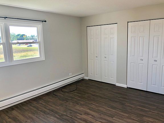 3rd image of 178 Mohawk Dr #4