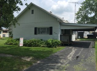 812 S 16th St, Herrin, IL 62948