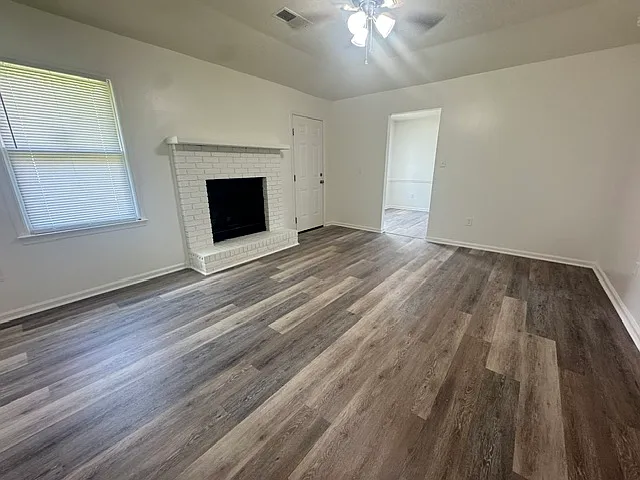 6821 Playfield Dr — Photo 2