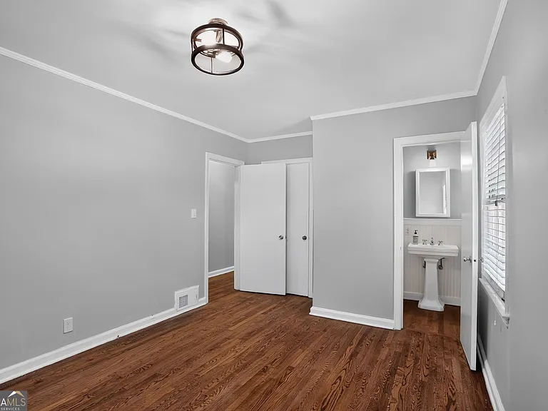807 Cardova Dr NE — Photo 17